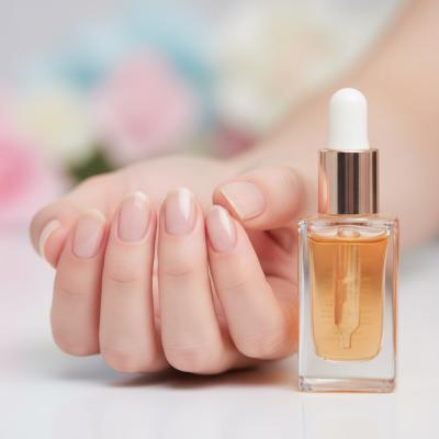 Unhas Fortes e Cutículas: O Poder da Niacinamida!